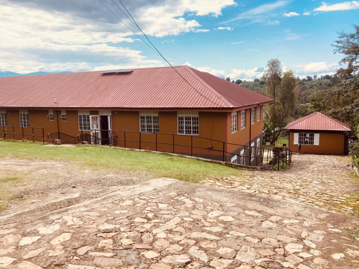 Yes Hostel Fort Portal Exterior foto